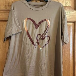 Heart Graphic Short Sleeve Tee - Brown